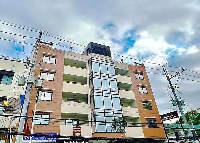 Hotel Oyo 1045 Rayjan Apartelle Manille