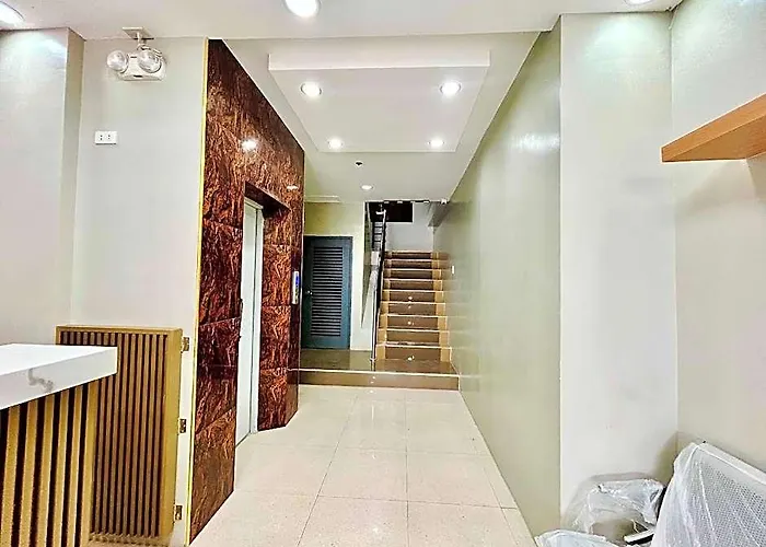 Oyo 1045 Rayjan Apartelle 2* Manille