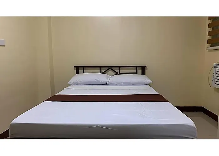 Hotel Oyo 1045 Rayjan Apartelle Manille