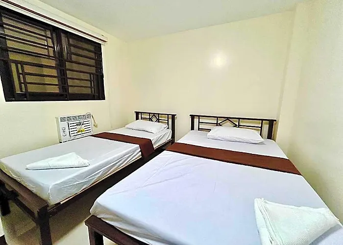 Oyo 1045 Rayjan Apartelle Hotel 2*